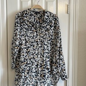 Velvet heart long sleeve blouse size medium